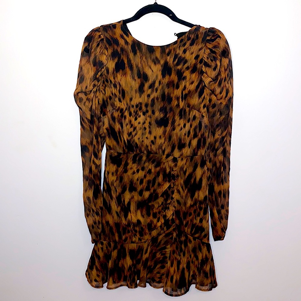 Gorgeous mini dress from Lipsy london